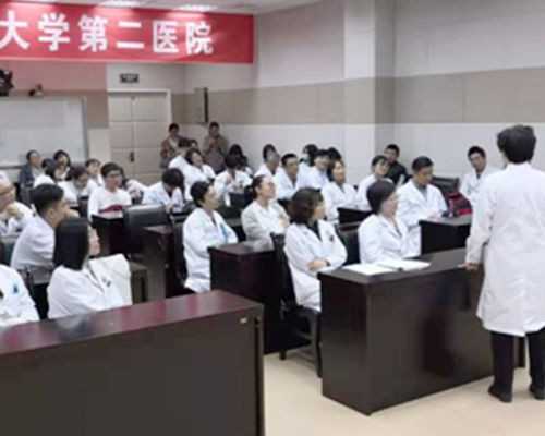 <b>重庆代孕包儿子,试管婴儿可以做多少次 了解影响因素很重要_卵巢巧克力囊肿怀</b>